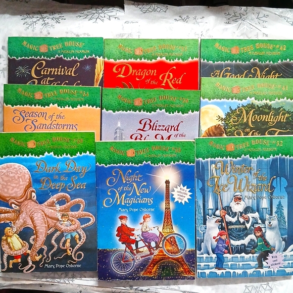 Scholastic Other - Magic Tree House Book Set